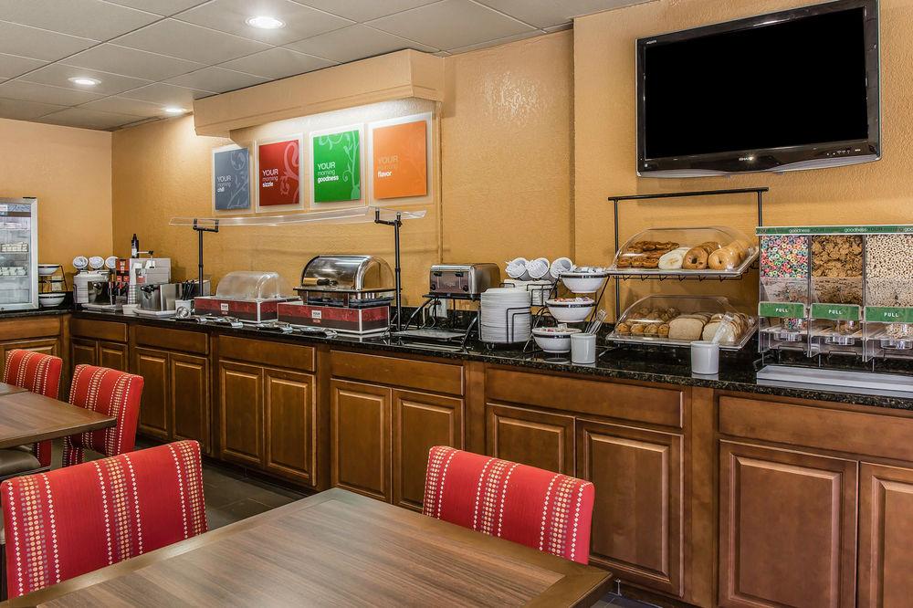 Comfort Inn & Suites Lakeland North I-4 Екстер'єр фото
