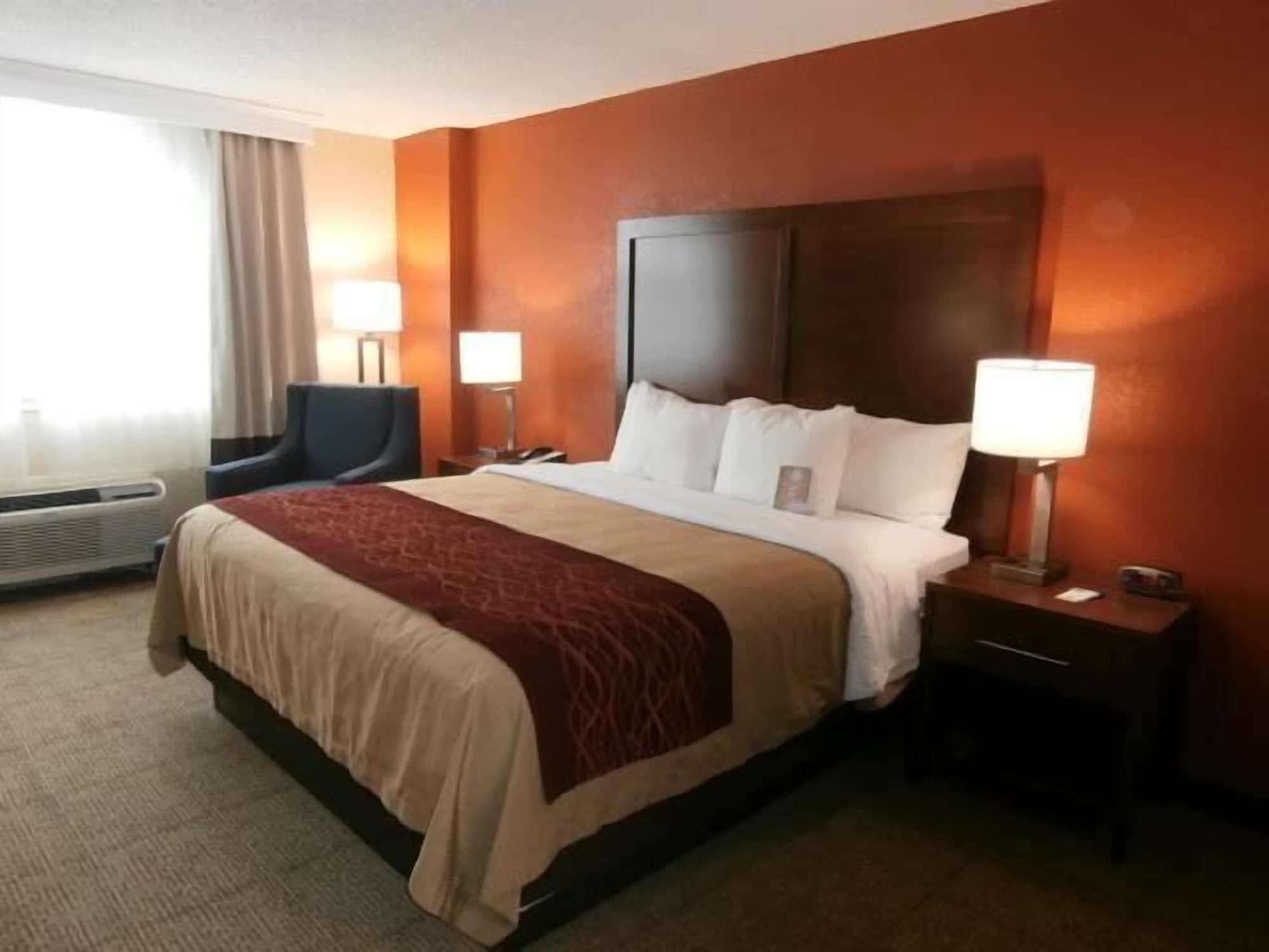 Comfort Inn & Suites Lakeland North I-4 Екстер'єр фото