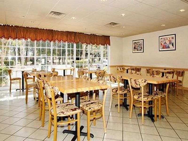 Comfort Inn & Suites Lakeland North I-4 Екстер'єр фото