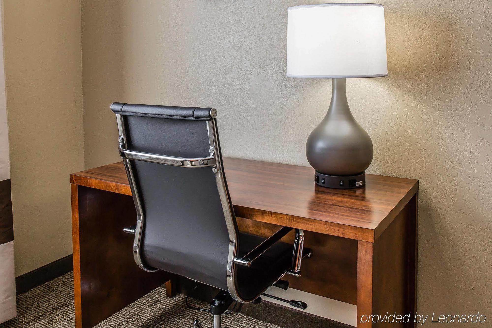 Comfort Inn & Suites Lakeland North I-4 Екстер'єр фото