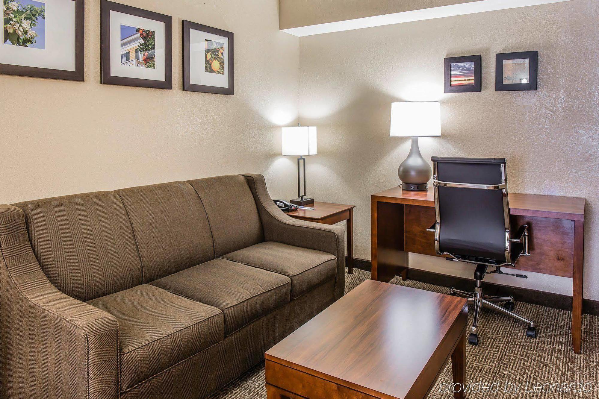 Comfort Inn & Suites Lakeland North I-4 Екстер'єр фото