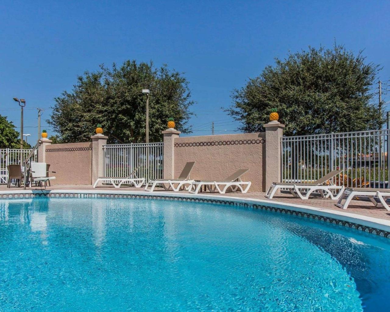 Comfort Inn & Suites Lakeland North I-4 Екстер'єр фото